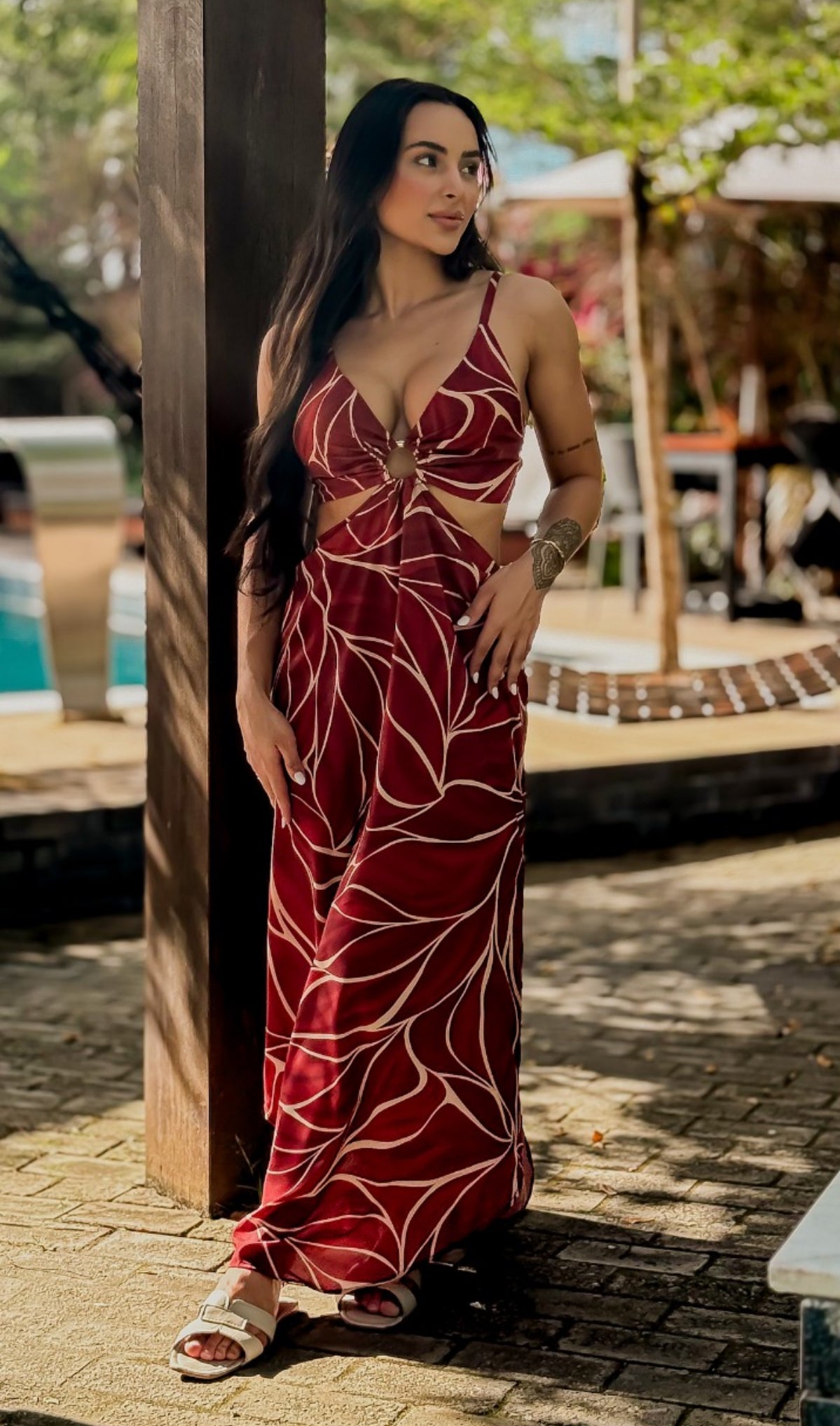 Falling for you dress in red